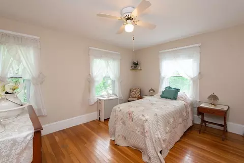 25 Porter St, Danvers, MA 01923 photo 33