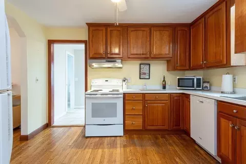 25 Porter St, Danvers, MA 01923 photo 17