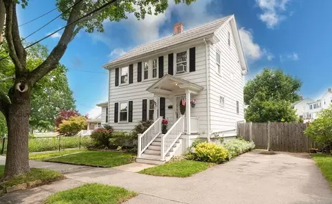 25 Porter St, Danvers, MA 01923 photo 2