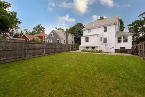 25 Porter St, Danvers, MA 01923 photo 3