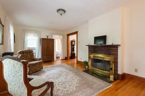 25 Porter St, Danvers, MA 01923 photo 11
