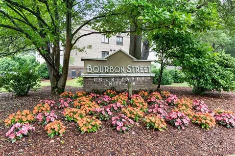 14 Bourbon St #35, Peabody, MA 01960