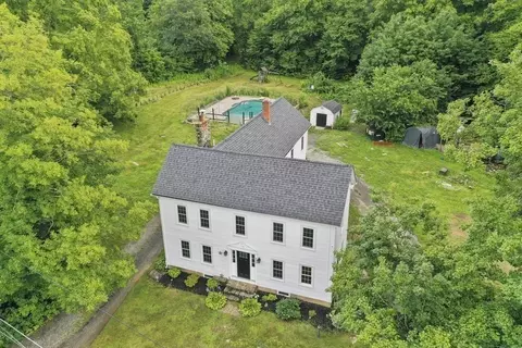 235 Manchaug Rd, Sutton, MA 01590