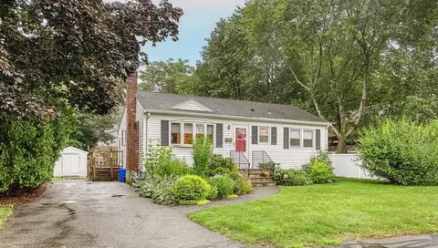 7 Edith Ave, Woburn, MA 01801