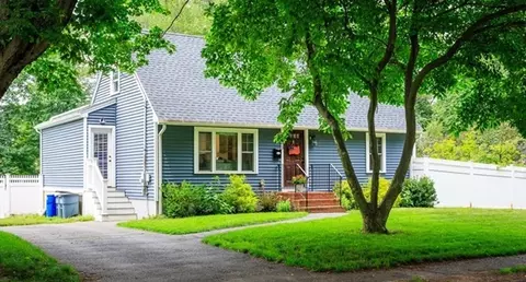 43 Glenmere Cir, Reading, MA 01867 photo 1