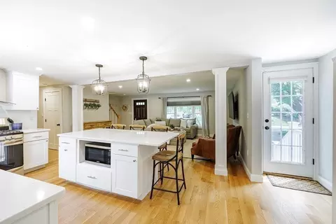 43 Glenmere Cir, Reading, MA 01867 photo 15