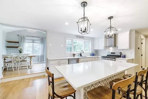 43 Glenmere Cir, Reading, MA 01867 photo 8
