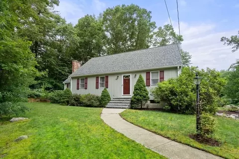 121 Summer St, Easton, MA 02356