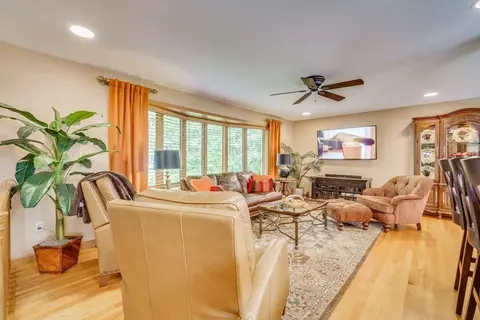 14 Primrose Path, Hatfield, MA 01038 photo 4