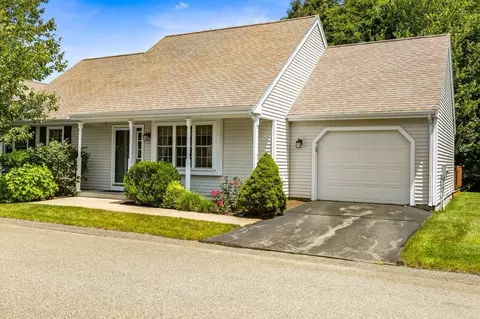 11 Harwich Ln #11, Stoughton, MA 02072