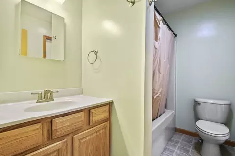 6 Benoit St, Worcester, MA 01604 photo 29