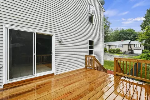 6 Benoit St, Worcester, MA 01604 photo 41