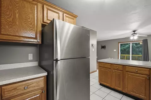 6 Benoit St, Worcester, MA 01604 photo 14
