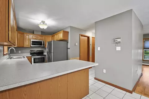 6 Benoit St, Worcester, MA 01604 photo 11