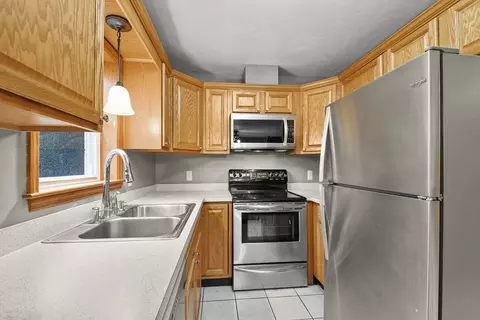 6 Benoit St, Worcester, MA 01604 photo 13