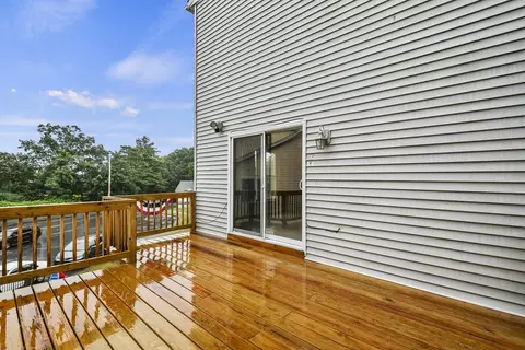 6 Benoit St, Worcester, MA 01604 photo 40