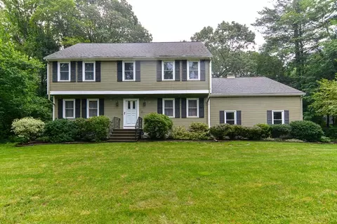 61 Teresa Rd, Hopkinton, MA 01748