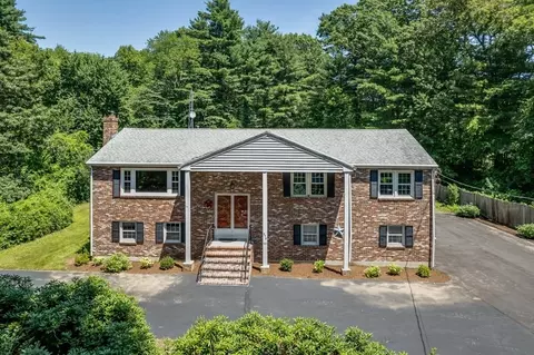 275 Pemberton St, Walpole, MA 02081