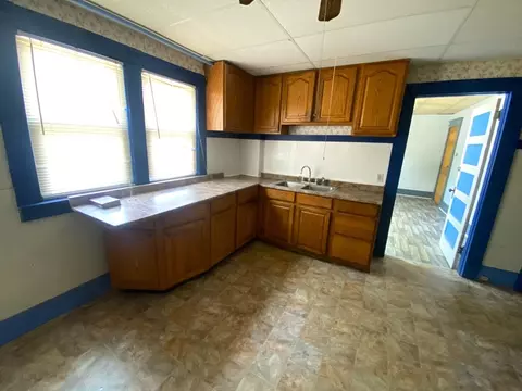 40 Marshall St, Springfield, MA 01109 photo 6