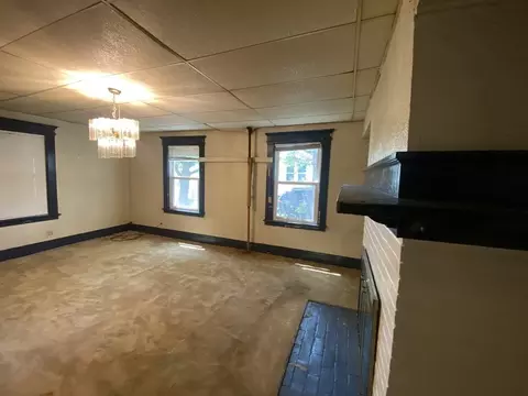 40 Marshall St, Springfield, MA 01109 photo 8