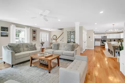 313 Gilbert Ave, Springfield, MA 01109 photo 4