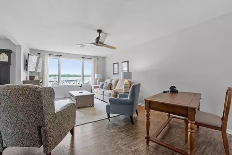 700 Shore Dr #809, Fall River, MA 02721 photo 8