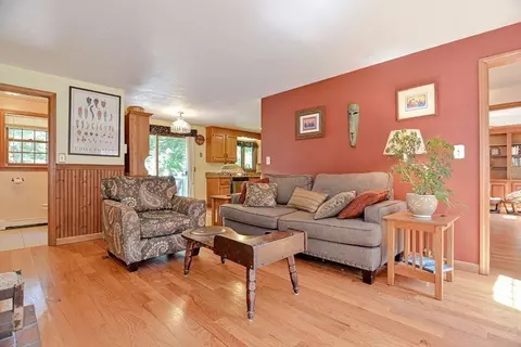 7 Matthew Dr, Franklin, MA 02038 photo 4