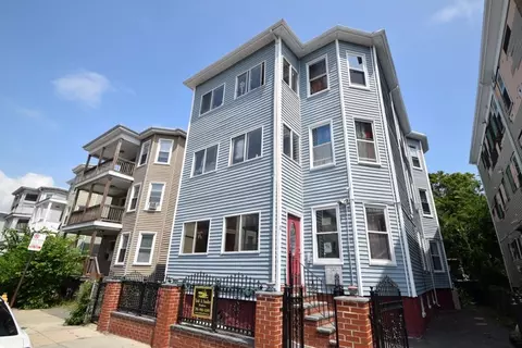 11 Hansborough St, Boston, MA 02124