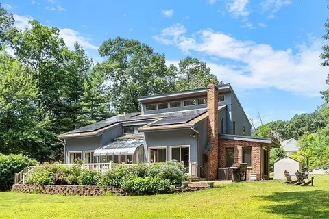 183 Bear Hill Rd, North Andover, MA 01845