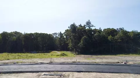 3 Wildwood Path, Raynham, MA 02767