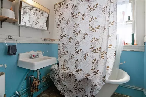 186 Buffinton St, Fall River, MA 02721 photo 18