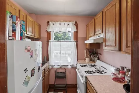186 Buffinton St, Fall River, MA 02721 photo 25