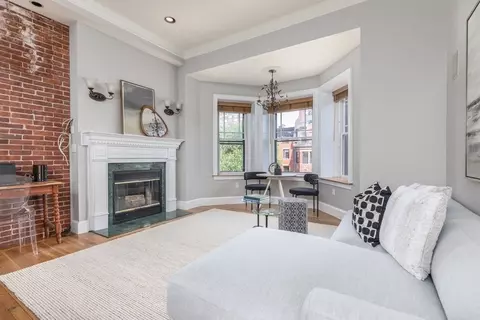 240 Marlborough St #9, Boston, MA 02116