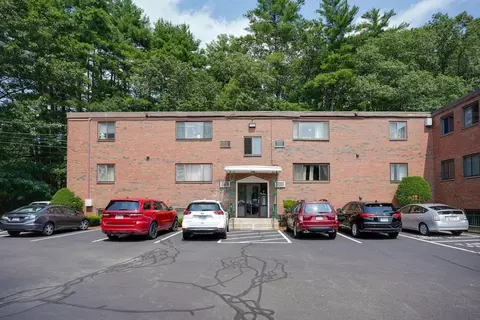 77 Nicholas Rd #B, Framingham, MA 01701