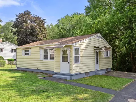 40 Dennis St, Springfield, MA 01118 photo 18