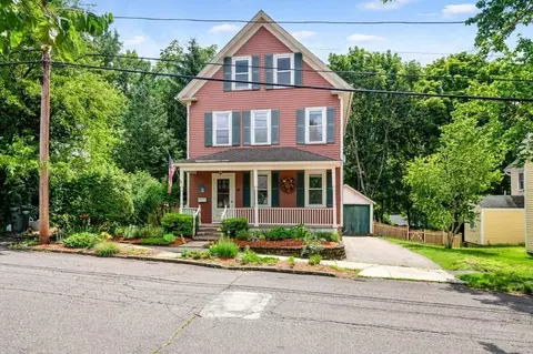 43 Hill St, Newburyport, MA 01950
