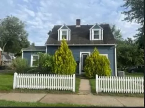 239 Plumtree Rd, Springfield, MA 01118