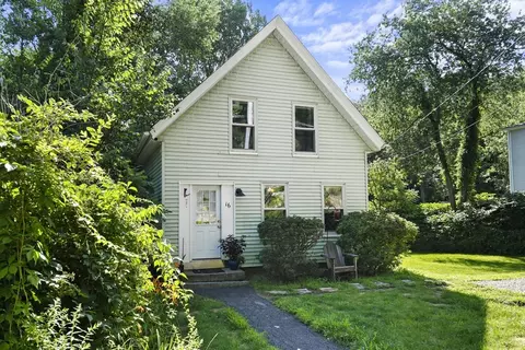 16 Birch St, Leominster, MA 01453