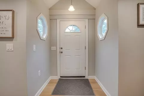 11 Springvale Rd, Reading, MA 01867 photo 3