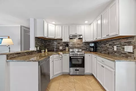 41 Darnell, Worcester, MA 01606 photo 11