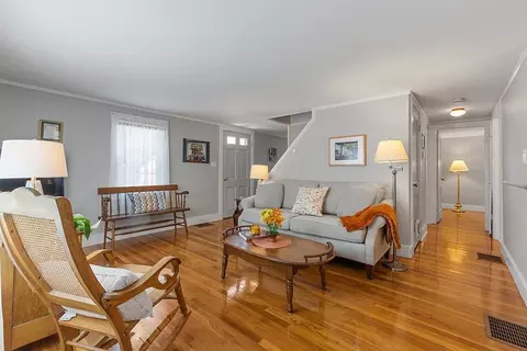 41 Darnell, Worcester, MA 01606 photo 4