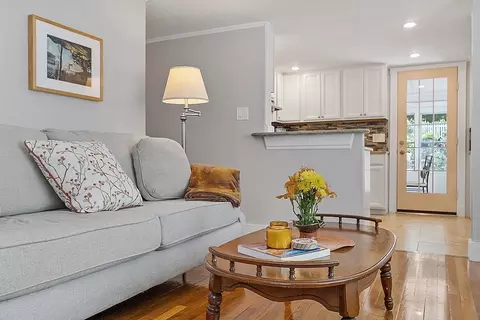 41 Darnell, Worcester, MA 01606 photo 6