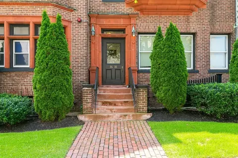 36 Elm St #3, Worcester, MA 01609