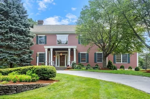 16 Freedom Dr, North Reading, MA 01864