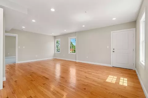492 Cabot St #2, Beverly, MA 01915 photo 6