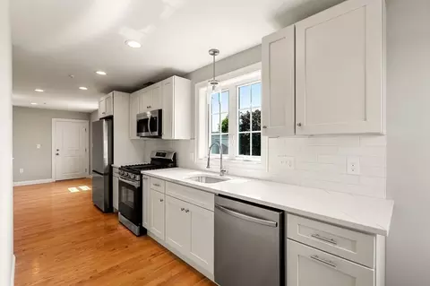 492 Cabot St #3, Beverly, MA 01915 photo 5
