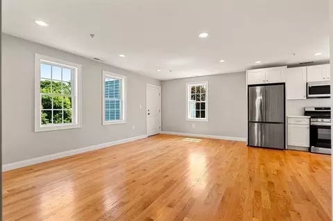 492 Cabot St #3, Beverly, MA 01915 photo 4