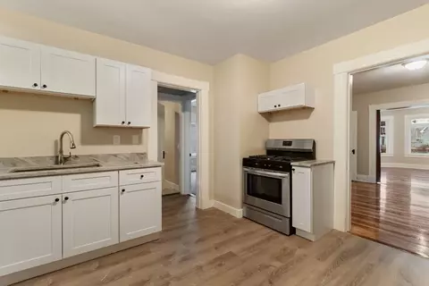 93 White St, Springfield, MA 01108 photo 13