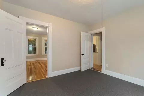 93 White St, Springfield, MA 01108 photo 17