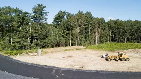 9 Wildwood Path, Raynham, MA 02767